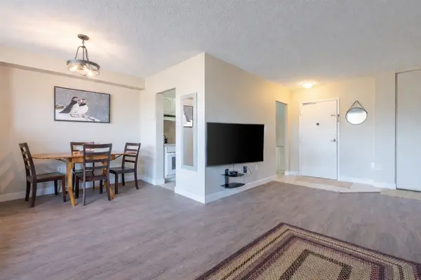 1968 Main ST W #909, Hamilton, ON L8S 1J7