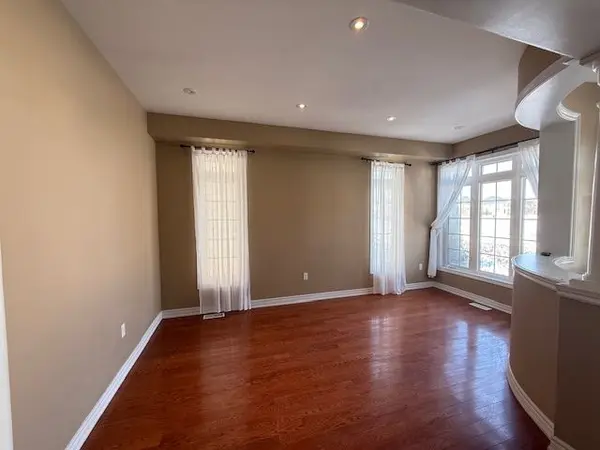 2374 North Ridge TRL, Oakville, ON L6H 0B1