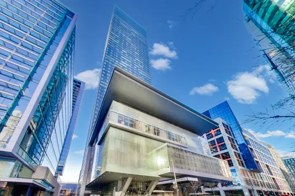 183 Wellington ST W #3503, Toronto C01, ON M5V 0A1