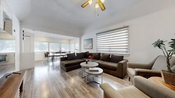 196 Ways Bay DR, Georgina, ON L4P 2M7