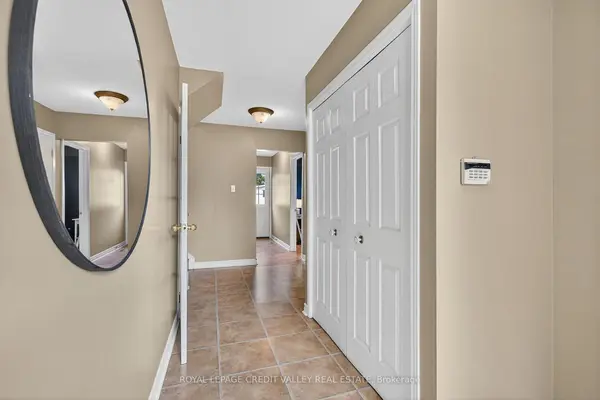 60 Gondola CRES, Brampton, ON L6S 1W6