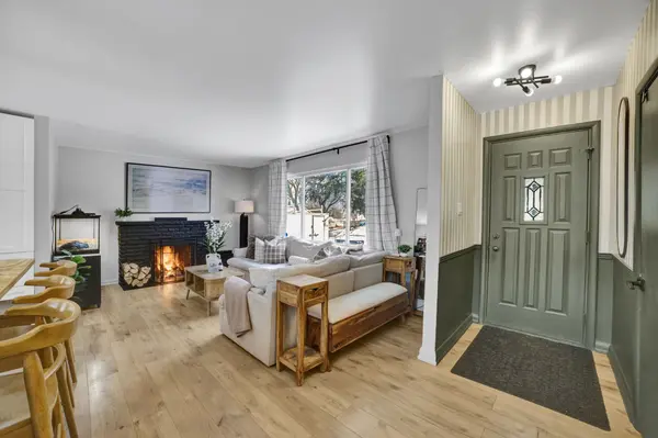 271 Linden AVE, Burlington, ON L7L 2P4