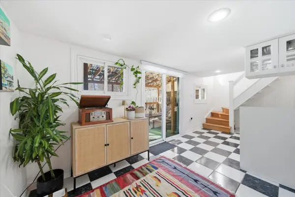 72 Thirteenth ST, Toronto W06, ON M8V 3H6