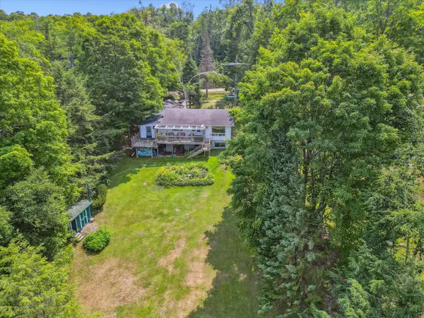 1042 River Haven RD, Bracebridge, ON P1L 1X1