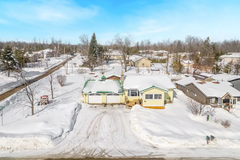 12 Owen RD, Oro-medonte, ON L0L 1T0