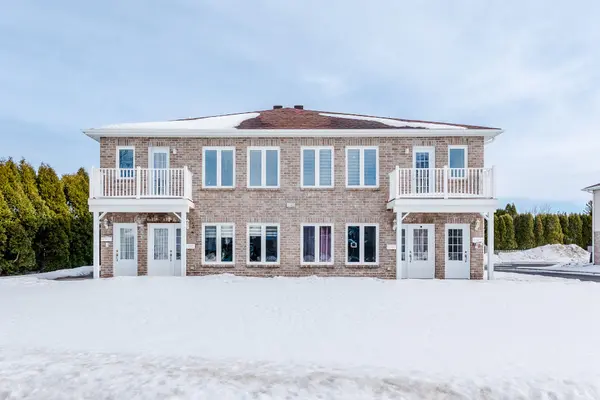 1101 Gretchen CT, Cornwall, ON K6H 6T2