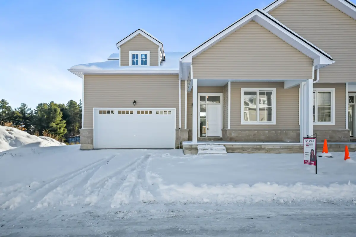 5 Turnberry CT, Bracebridge, ON P1L 0N5