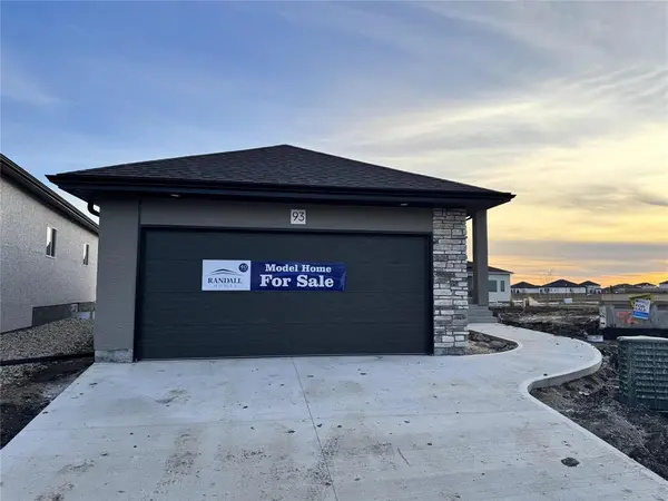 100 GRANDE POINTE MEADOWS BLVD, Grande Pointe, MB R5A 0C3