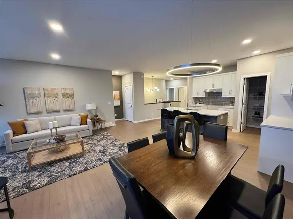 100 GRANDE POINTE MEADOWS BLVD, Grande Pointe, MB R5A 0C3