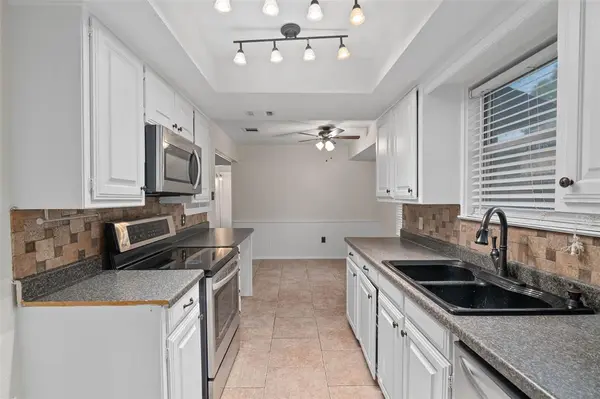 1304 Bradley Court, Cleburne, TX 76033