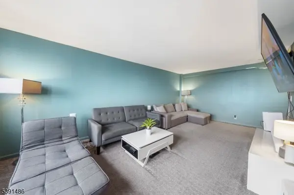 1225 Kennedy Blvd, Bayonne City, NJ 07002