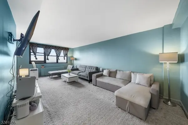 1225 Kennedy Blvd, Bayonne City, NJ 07002