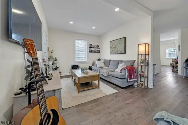 632 Chase Ave, Lyndhurst Twp., NJ 07071