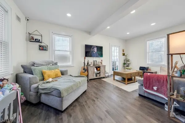 632 Chase Ave, Lyndhurst Twp., NJ 07071