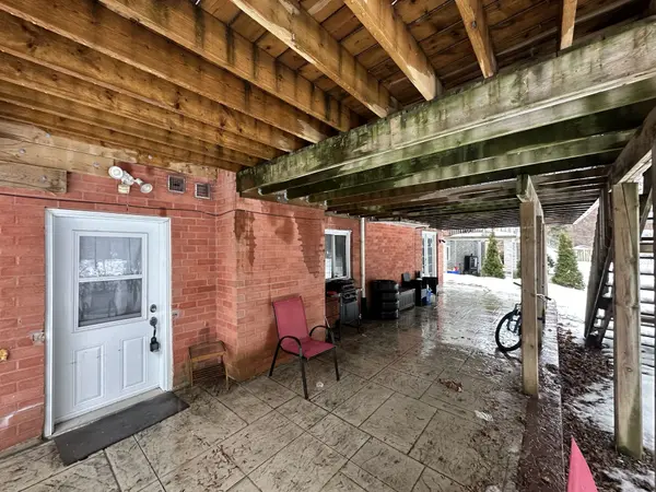 2372 Wildwood CRES #BASEMENT, Pickering, ON L1X 2M8