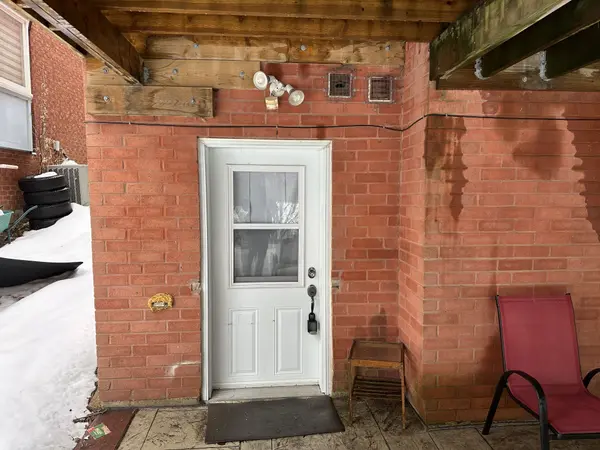 2372 Wildwood CRES #BASEMENT, Pickering, ON L1X 2M8