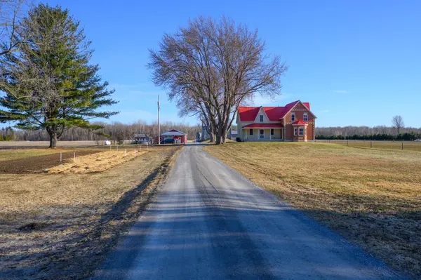 8923 Morning Glory RD, Georgina, ON L0E 1N0