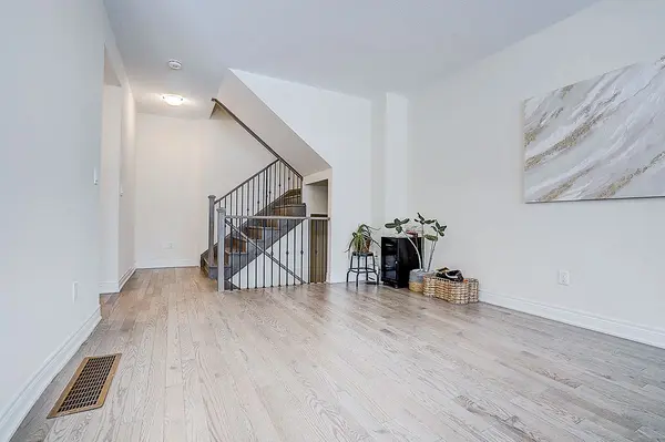 3474 Denison ST, Markham, ON L3S 0E9