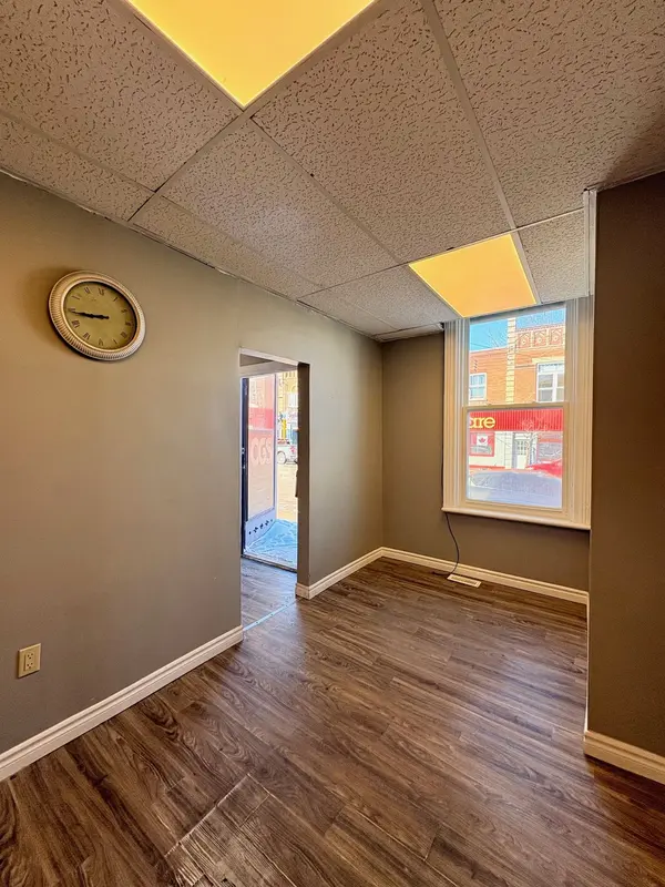 29 Cameron ST E #Main Flr/Front, Brock, ON L0E 1E0