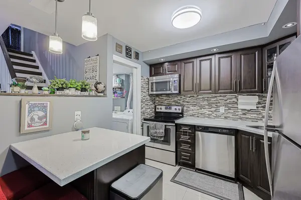 364 The East Mall ST #318, Toronto W08, ON M9B 6C5