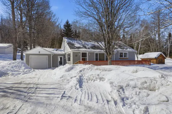 27455 62 HWY S, Bancroft, ON K0L 1C0