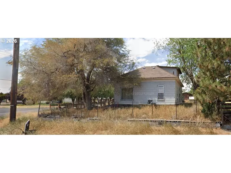 303 W COURT ST, Condon, OR 97823