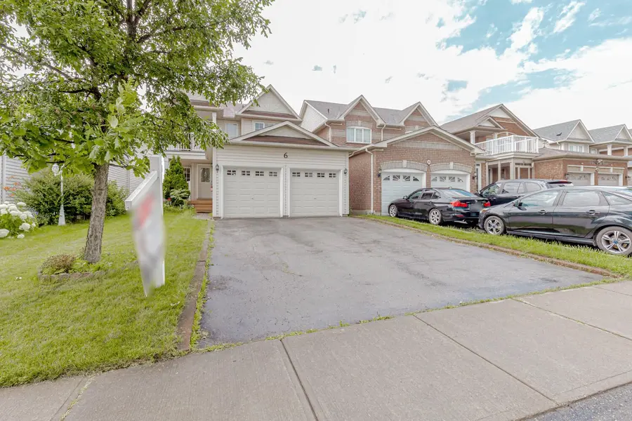 6 Porchlight RD, Brampton, ON L6X 4S3