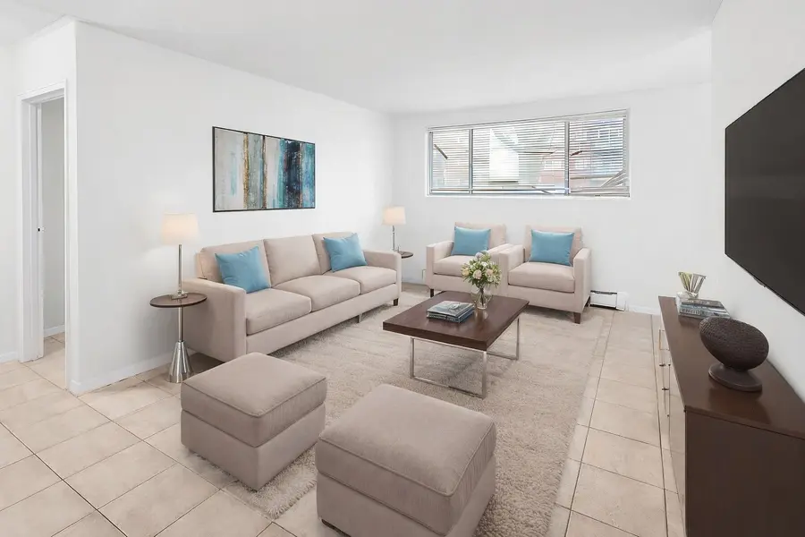 8 Delaware AVE #1, Guelph, ON N1E 3V4