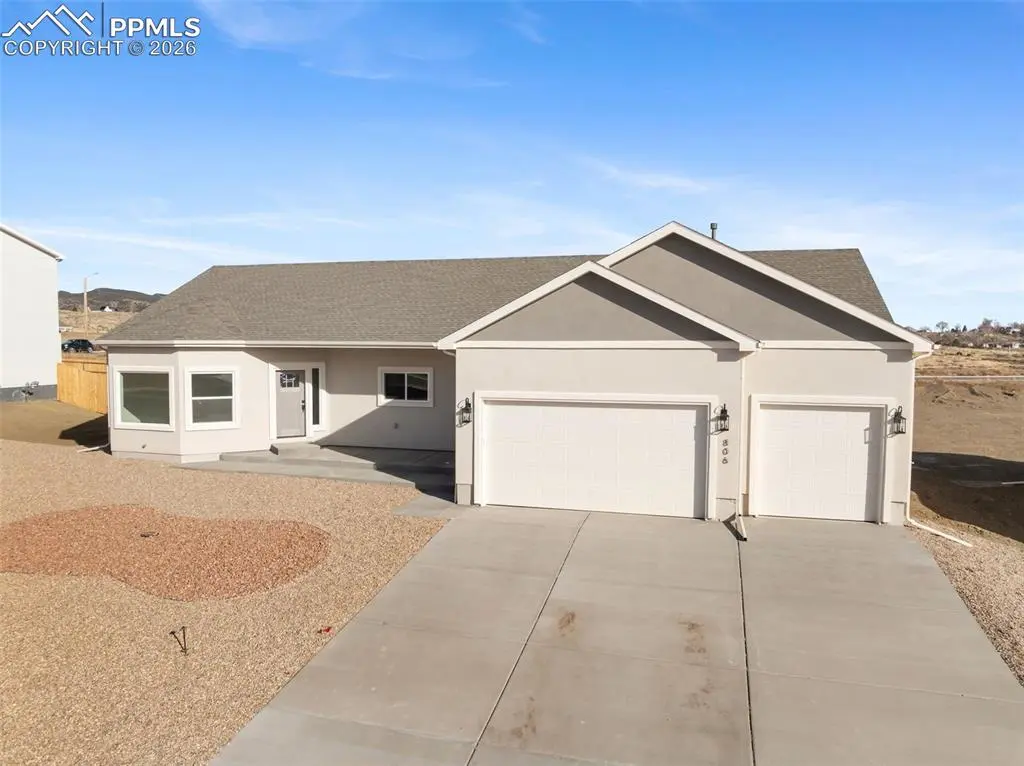 806 Keystone LOOP, Canon City, CO 81212