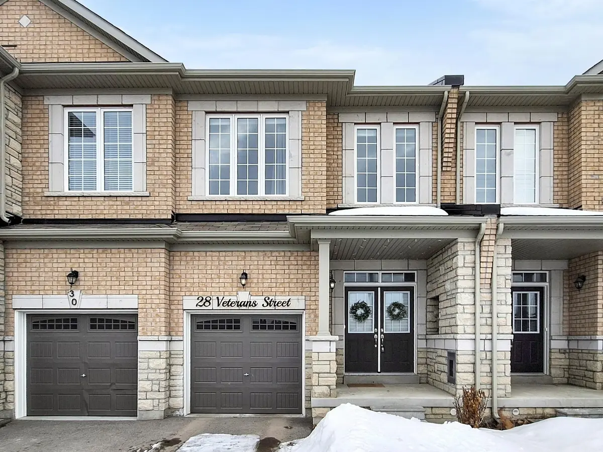 28 Veterans ST, Bradford West Gwillimbury, ON L3Z 4L3