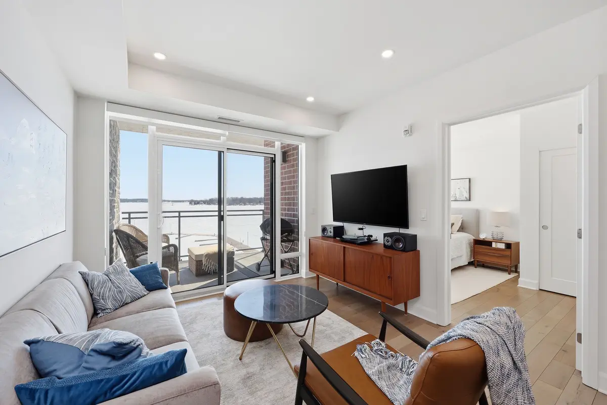 129b South ST #318, Gananoque, ON K7G 0B1