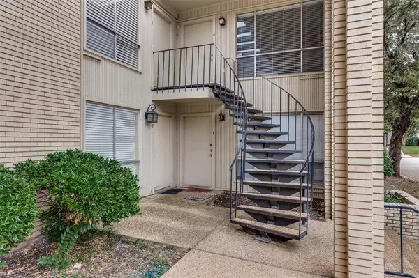 Fort Worth, TX 76107,3828 W 7th Street