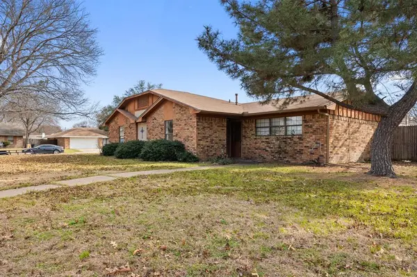 2736 Chebi Lane, Denton, TX 76209