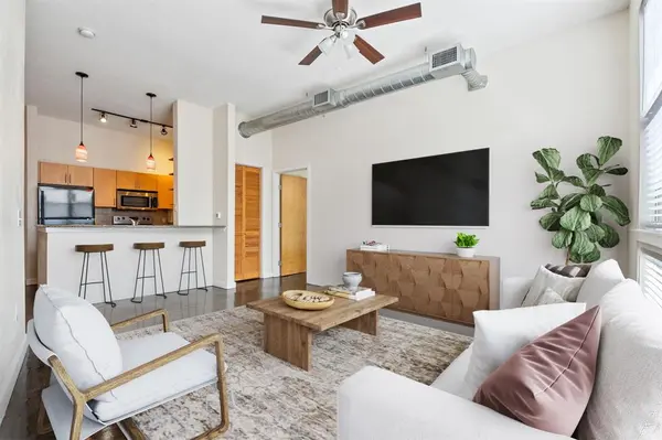 201 W Lancaster Avenue #206, Fort Worth, TX 76102