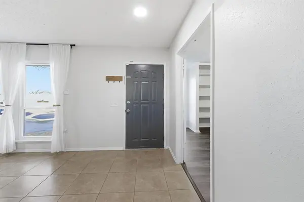 5914 Freemans Farm Street, San Antonio, TX 78233