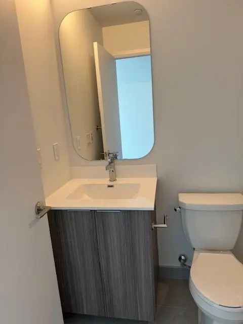 15 Richardson ST #1713, Toronto C08, ON M5A 0Y5