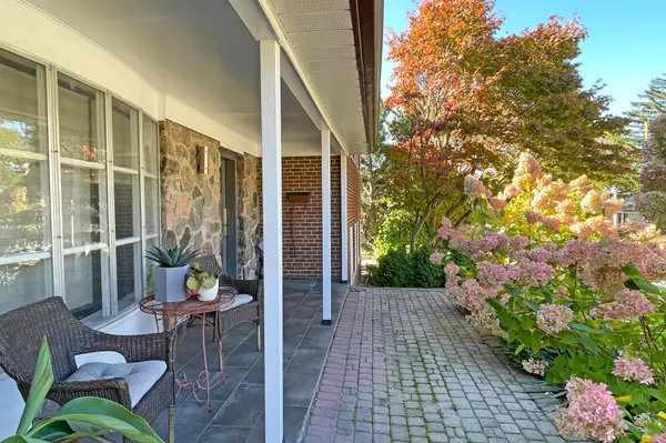 Toronto C13, ON M3A 3H7,29 Shamokin DR