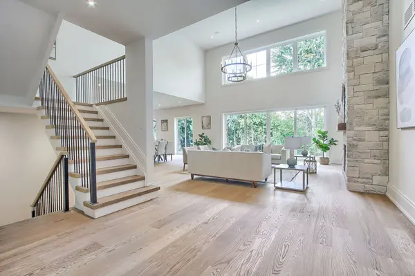 27088 Kennedy RD, Georgina, ON L0E 1S0