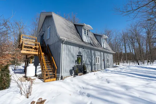 14746 Caledon-King Twnln Line S #Loft, Caledon, ON L7E 3R4