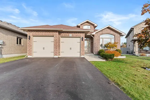 25 STAIKOS CT, Greater Napanee, ON K7R 0B9