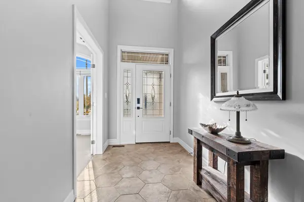 25 STAIKOS CT, Greater Napanee, ON K7R 0B9