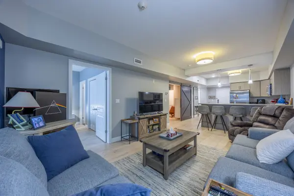 12 Erie BLVD #208, Norfolk, ON N0E 1M0