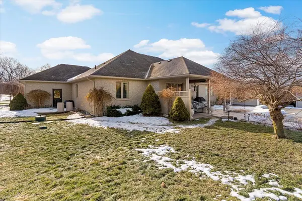 21 Farrow RD, Brantford, ON N3T 5L7