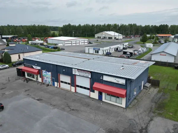 671 Notre Dame ST, Russell, ON K0A 1W1