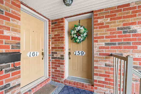 159 Keltie Private, Barrhaven, ON K2J 0A1