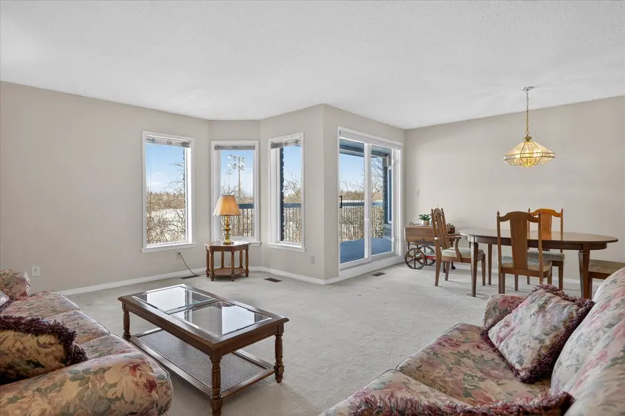 1099 Clonsilla AVE #205C, Peterborough, ON K9J 8L8