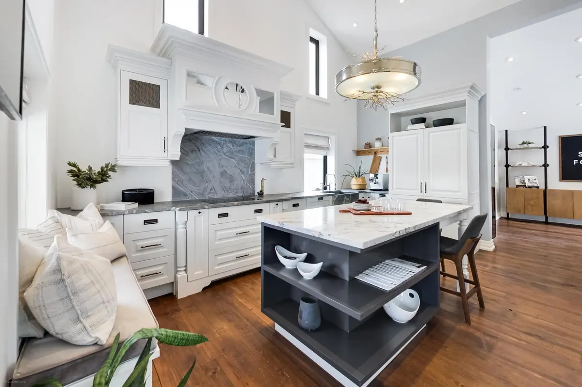 578 Kingston RD W, Ajax, ON L1T 3A2