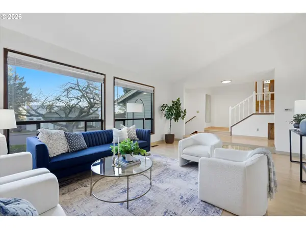 2901 CARRIAGE WAY, West Linn, OR 97068