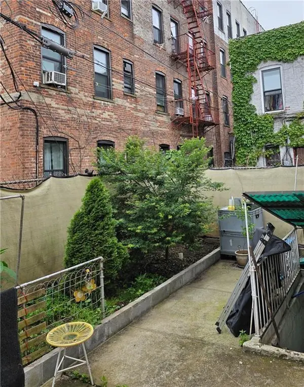 1812 80th ST, Brooklyn, NY 11214