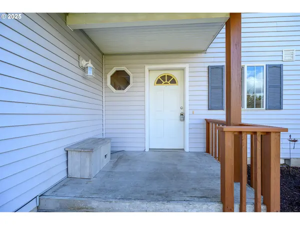 824 NE ASHBY CT, Mc Minnville, OR 97128